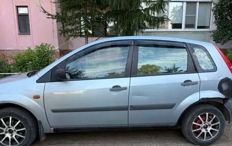 Ford Fiesta, 2006 год, 230 000 рублей, 2 фотография