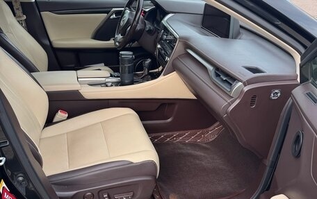 Lexus RX IV рестайлинг, 2016 год, 4 600 000 рублей, 12 фотография