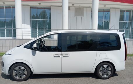 Hyundai Staria, 2022 год, 3 700 000 рублей, 7 фотография