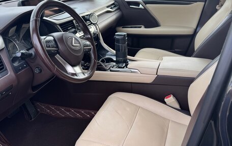 Lexus RX IV рестайлинг, 2016 год, 4 600 000 рублей, 30 фотография