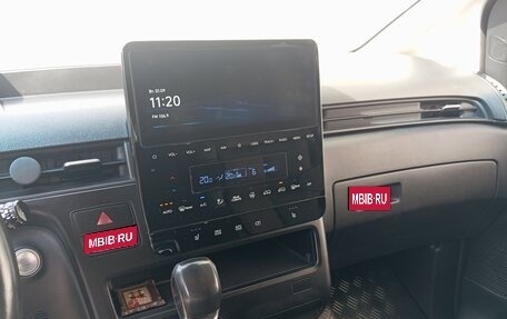 Hyundai Staria, 2022 год, 3 700 000 рублей, 11 фотография