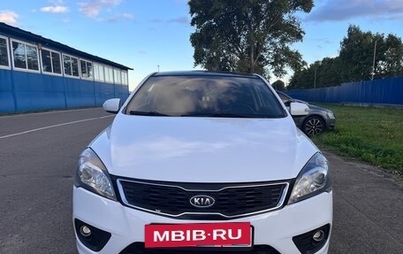 KIA cee'd I рестайлинг, 2011 год, 611 600 рублей, 3 фотография