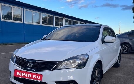 KIA cee'd I рестайлинг, 2011 год, 611 600 рублей, 2 фотография