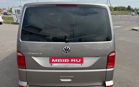 Volkswagen Caravelle T6 рестайлинг, 2019 год, 3 700 000 рублей, 13 фотография