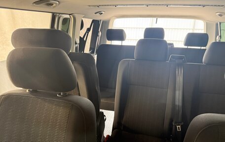 Volkswagen Caravelle T6 рестайлинг, 2019 год, 3 700 000 рублей, 21 фотография