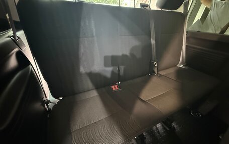 Volkswagen Caravelle T6 рестайлинг, 2019 год, 3 700 000 рублей, 23 фотография
