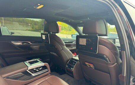BMW 7 серия, 2019 год, 5 950 000 рублей, 11 фотография