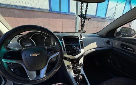 Chevrolet Cruze II, 2010 год, 520 000 рублей, 11 фотография
