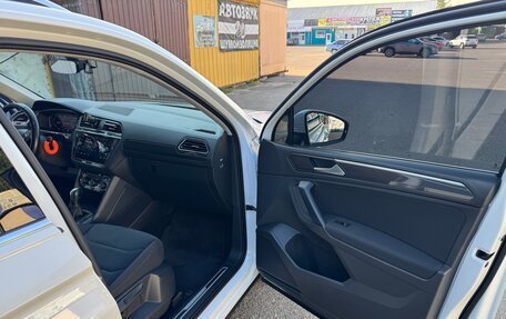 Volkswagen Tiguan II, 2019 год, 3 550 000 рублей, 6 фотография