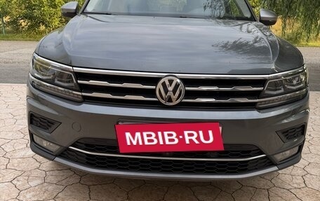 Volkswagen Tiguan II, 2020 год, 3 750 000 рублей, 2 фотография