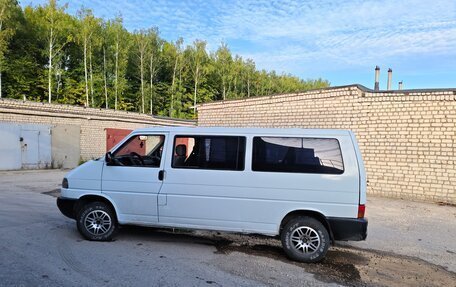 Volkswagen Caravelle T4, 1996 год, 675 000 рублей, 5 фотография