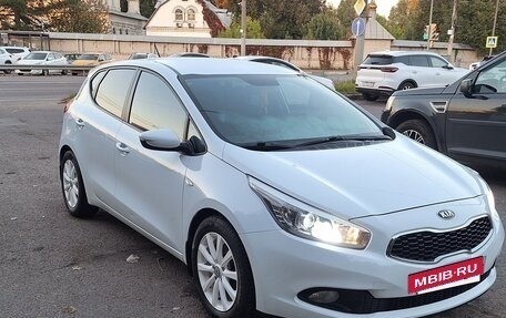 KIA cee'd III, 2014 год, 1 300 000 рублей, 20 фотография