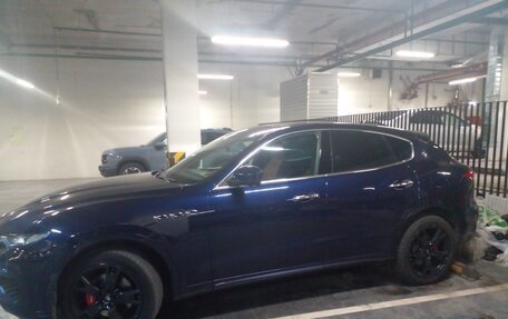Maserati Levante I, 2017 год, 3 800 000 рублей, 2 фотография