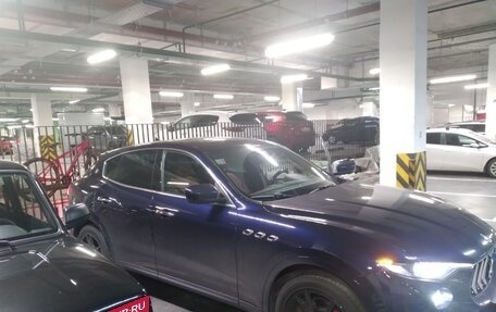 Maserati Levante I, 2017 год, 3 800 000 рублей, 4 фотография