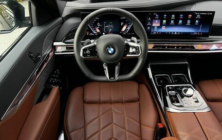 BMW 7 серия, 2025 год, 13 990 000 рублей, 10 фотография