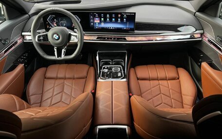 BMW 7 серия, 2025 год, 13 990 000 рублей, 9 фотография
