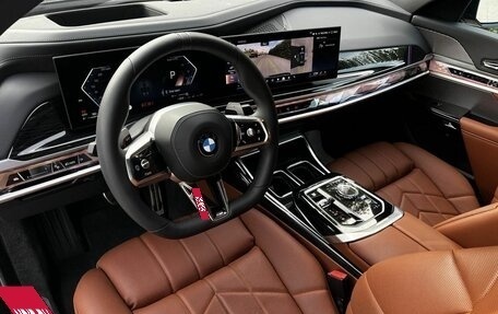 BMW 7 серия, 2025 год, 13 990 000 рублей, 7 фотография