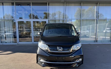 Honda Stepwgn IV, 2017 год, 2 120 000 рублей, 2 фотография