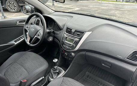 Hyundai Solaris II рестайлинг, 2016 год, 1 090 000 рублей, 13 фотография