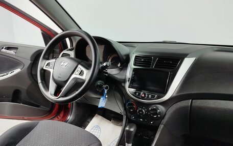 Hyundai Solaris II рестайлинг, 2013 год, 860 000 рублей, 14 фотография