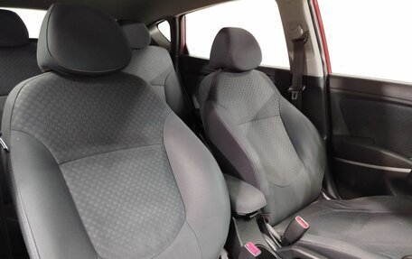 Hyundai Solaris II рестайлинг, 2013 год, 860 000 рублей, 21 фотография