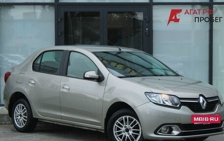 Renault Logan II, 2015 год, 750 000 рублей, 3 фотография