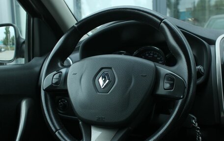 Renault Logan II, 2015 год, 750 000 рублей, 17 фотография