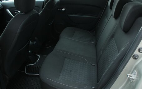 Renault Logan II, 2015 год, 750 000 рублей, 21 фотография
