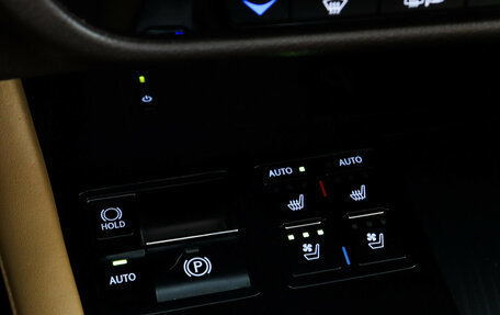 Lexus RX IV рестайлинг, 2017 год, 3 899 000 рублей, 14 фотография