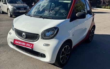 Smart Fortwo III, 2017 год, 850 000 рублей, 2 фотография