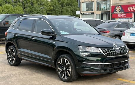 Skoda Karoq I, 2022 год, 1 650 000 рублей, 3 фотография