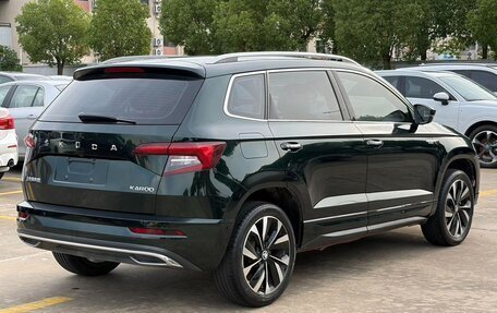 Skoda Karoq I, 2022 год, 1 650 000 рублей, 4 фотография