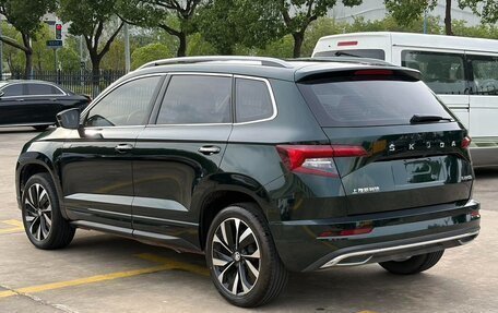 Skoda Karoq I, 2022 год, 1 650 000 рублей, 5 фотография