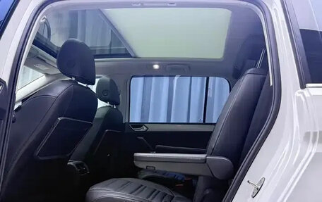 Volkswagen Touran III, 2022 год, 1 500 001 рублей, 13 фотография