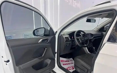 Volkswagen T-Cross I, 2022 год, 1 580 040 рублей, 8 фотография
