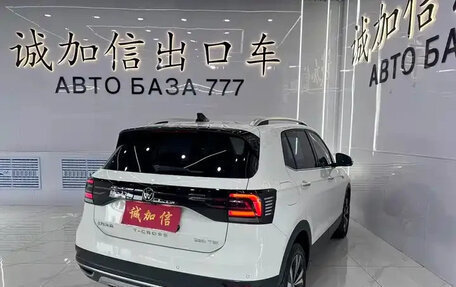 Volkswagen T-Cross I, 2022 год, 1 580 040 рублей, 5 фотография