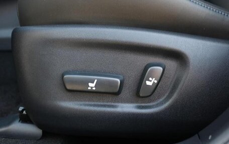 Lexus CT I рестайлинг, 2013 год, 1 230 000 рублей, 26 фотография