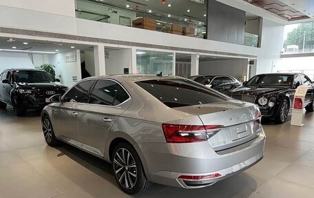 Skoda Superb III рестайлинг, 2023 год, 1 775 000 рублей, 4 фотография