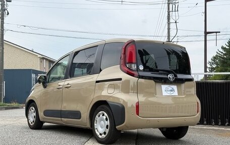 Toyota Sienta, 2023 год, 1 129 008 рублей, 5 фотография