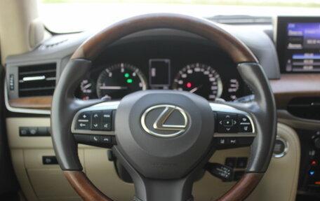 Lexus LX III, 2016 год, 5 875 000 рублей, 21 фотография