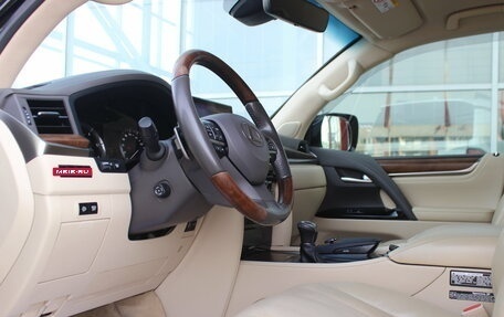 Lexus LX III, 2016 год, 5 875 000 рублей, 16 фотография
