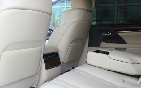 Lexus LX III, 2016 год, 5 875 000 рублей, 28 фотография