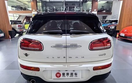 MINI Clubman, 2023 год, 2 100 000 рублей, 5 фотография