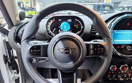 MINI Clubman, 2023 год, 2 100 000 рублей, 10 фотография