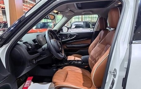 MINI Clubman, 2023 год, 2 100 000 рублей, 7 фотография