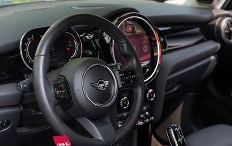 MINI Hatch, 2022 год, 1 800 000 рублей, 7 фотография