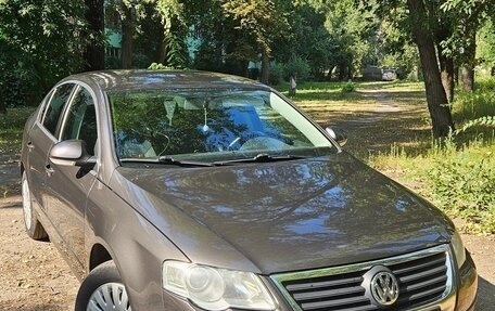 Volkswagen Passat B6, 2009 год, 700 000 рублей, 2 фотография