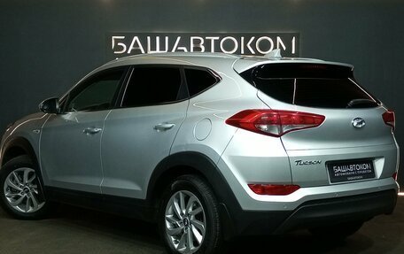 Hyundai Tucson III, 2018 год, 1 960 000 рублей, 7 фотография