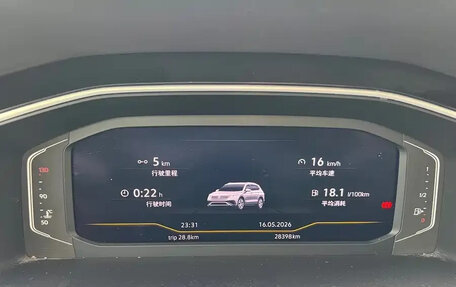 Volkswagen Tiguan II, 2023 год, 2 600 600 рублей, 9 фотография