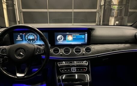 Mercedes-Benz E-Класс, 2016 год, 3 250 000 рублей, 20 фотография